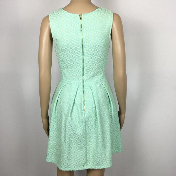 Alya Green Embroidered Mini Dress Sleeveless - Picture 5 of 8